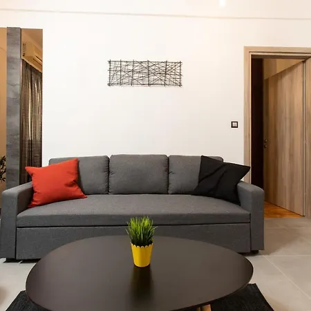 Downtown Luxury Boutique - The Grand דירה