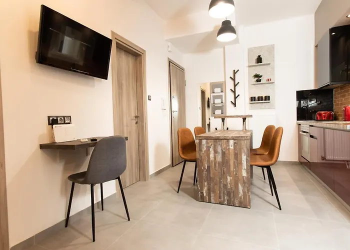 Downtown Luxury Boutique - The Grand *